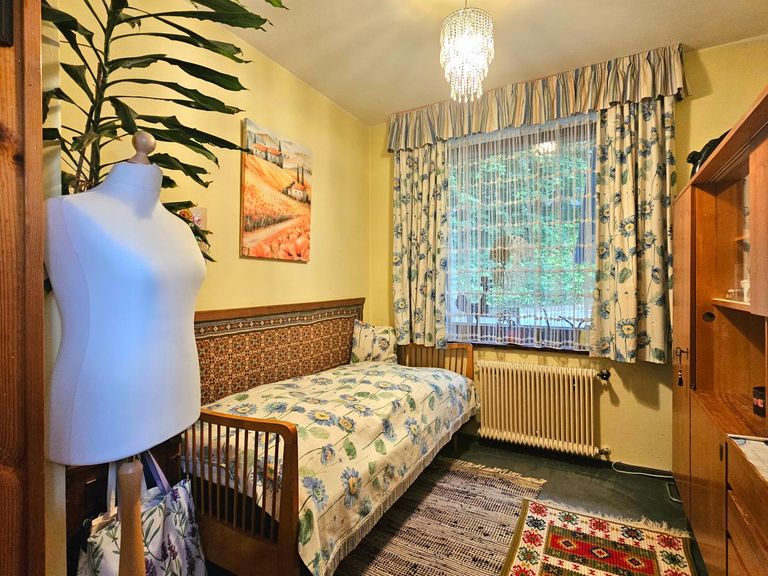 Schlafzimmer 2