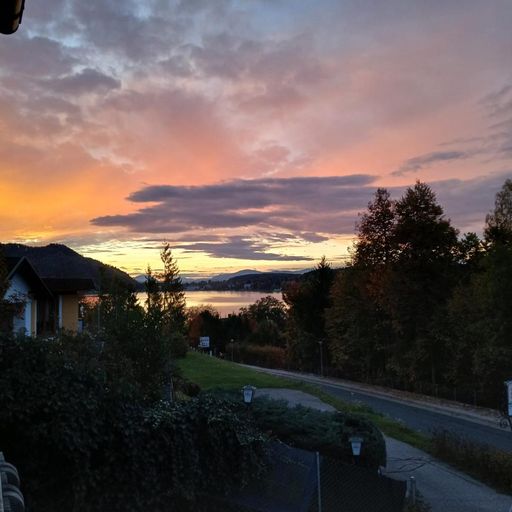 Balkonblick - spektakuläre Sonnenuntergänge