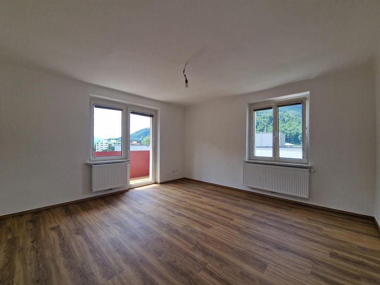 3. Zimmer mit Balkonausgang