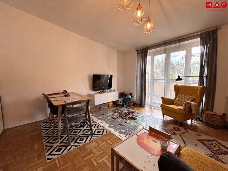 Wohn- und Esszimmer (Möblierungsvorschlag)