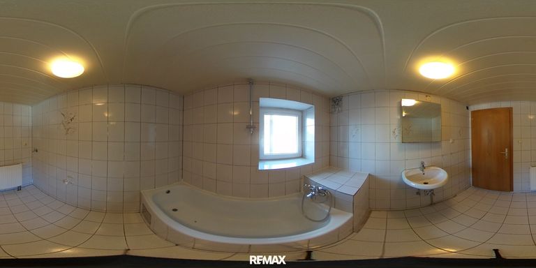 Badezimmer EG