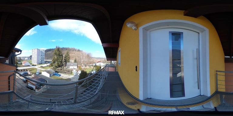 Eingangstüre Dachgeschoss