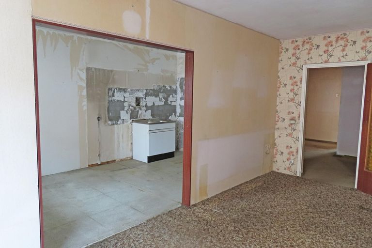 Durchbruch zu Wohn-Esszimmer zu Küche