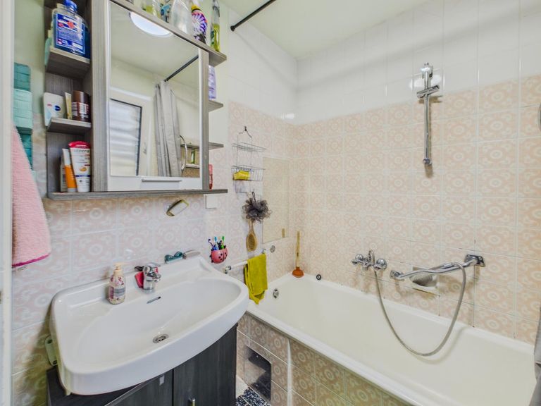 Badezimmer OG 1
