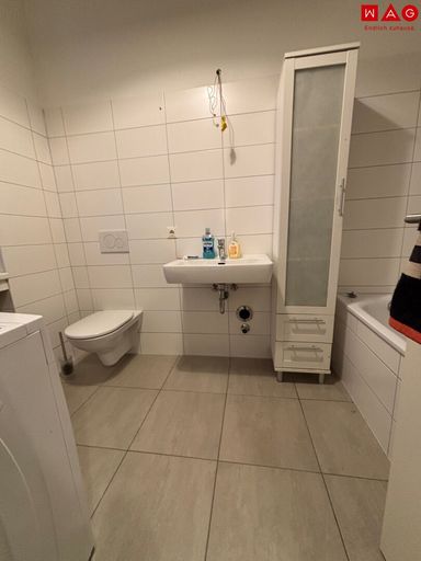 Badezimmer mit Badewanne