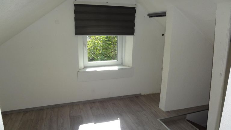 OG - Stiegenaufgang - Durchgangszimmer