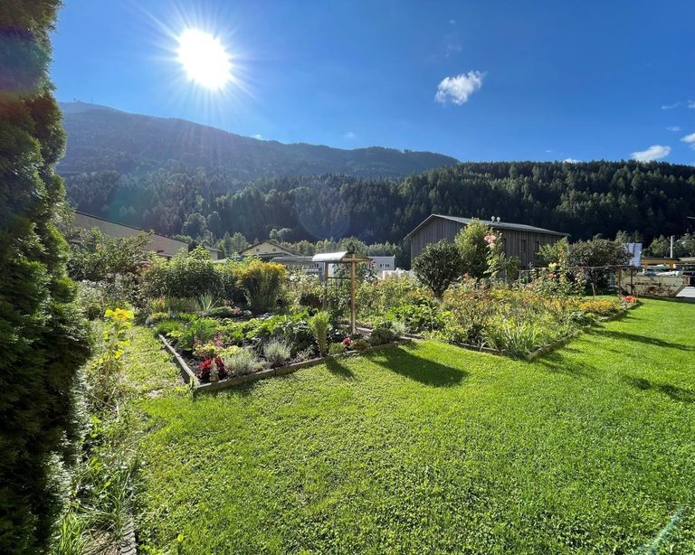 Landeck - Wohnung - Garten
