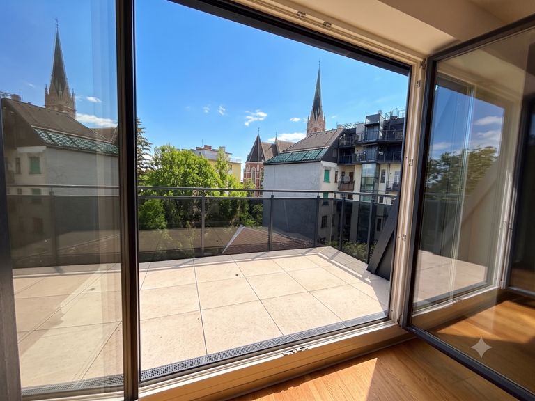Blick auf die Herz-Jesu-Kirche