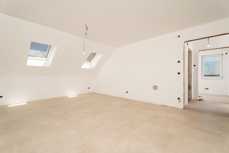 Zimmer groß Obergeschoss