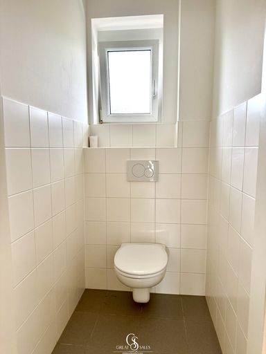 WC mit Fenster