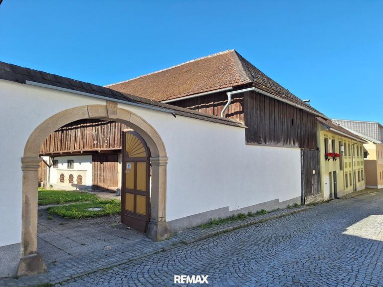 Einfahrtstor | ehem. Stallgebäude 