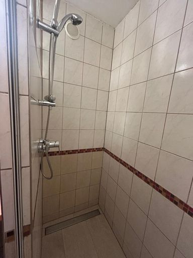 Dusche, WhatsApp Image 2026-05-27 at 12.18.43 (3)