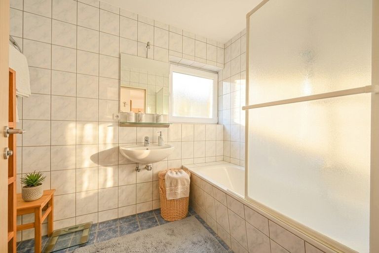 Eisenmann-Immobilien-Wohnung-Sölden-Bad