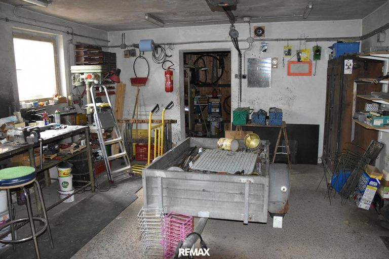 gr. Garage 