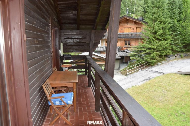 großer Balkon 