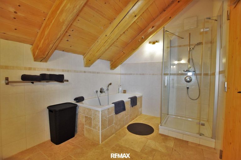 Badezimmer im Obergeschoss