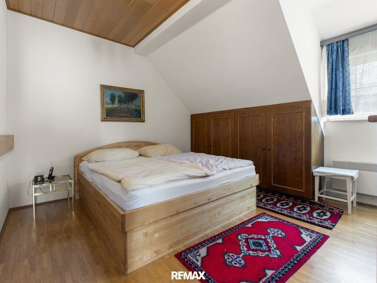 Schlafzimmer gartenseitig