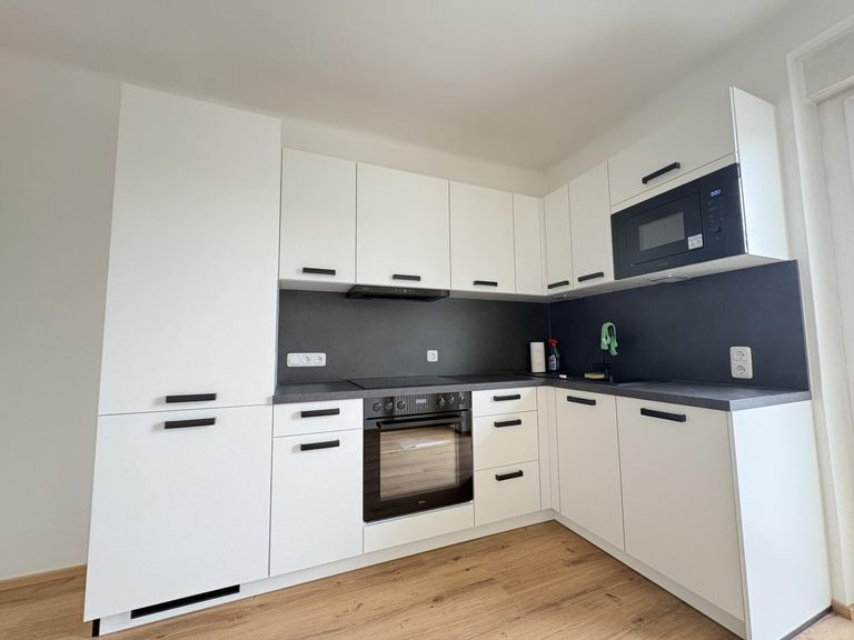 image00003