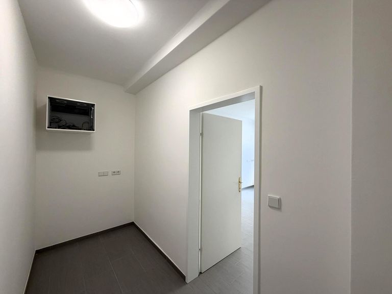 Büro / Praxis - Nebenraum, Server, EDV etc.