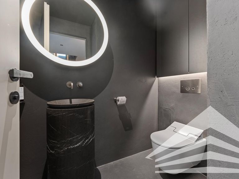 WC 1. Ebene