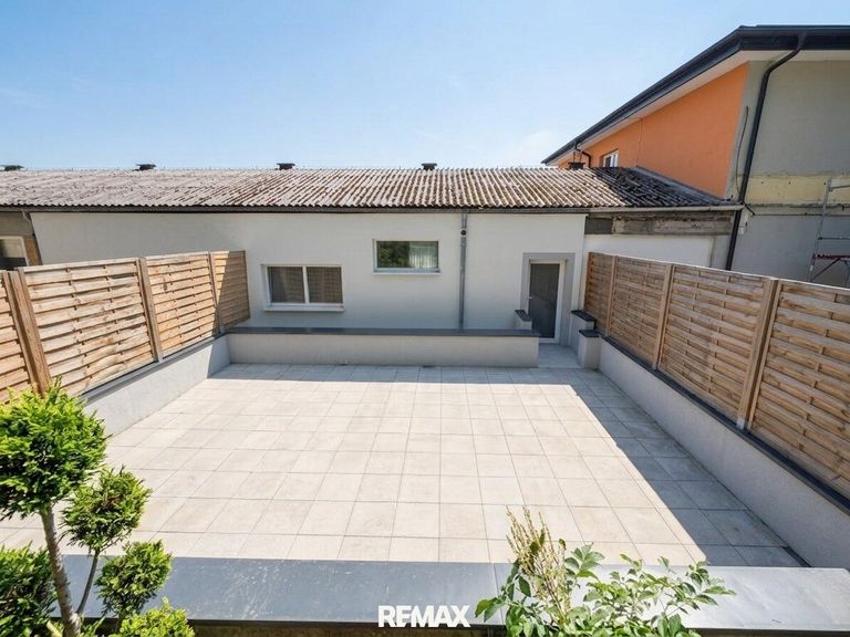 Terrasse im Geräumten Zustand