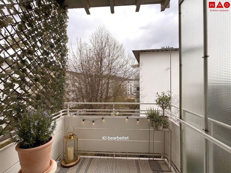 Balkon Beispiel KI