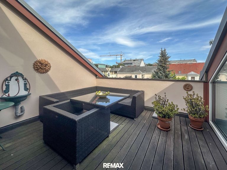 Terrasse von der Dachgeschosswohnung