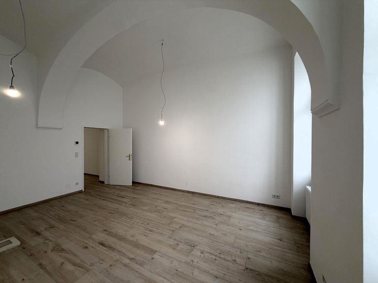 Büroraum / Behandlungsraum 2