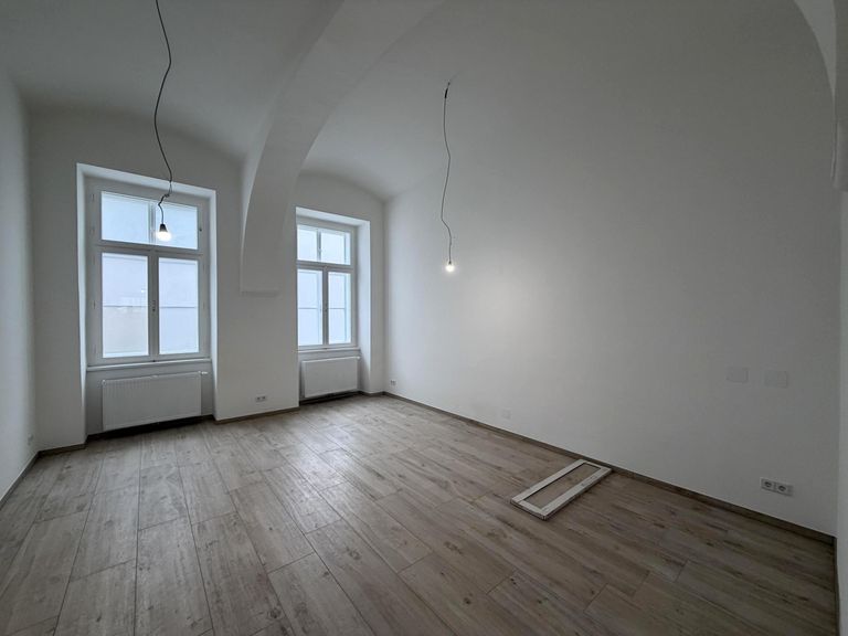 Büroraum / Behandlungsraum 2