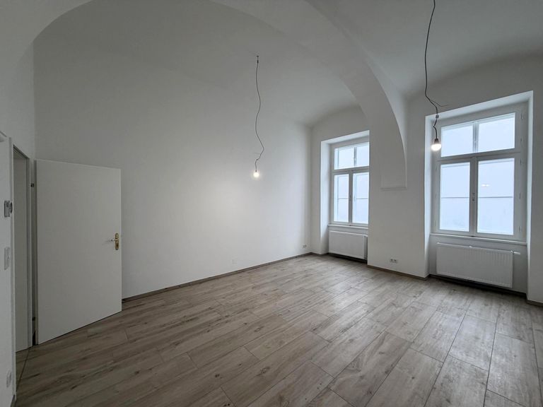 Büroraum / Behandlungsraum 2
