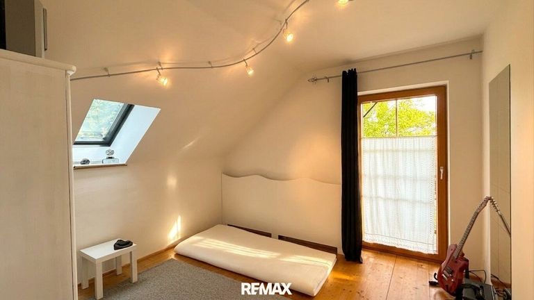 Zimmer 2 OG