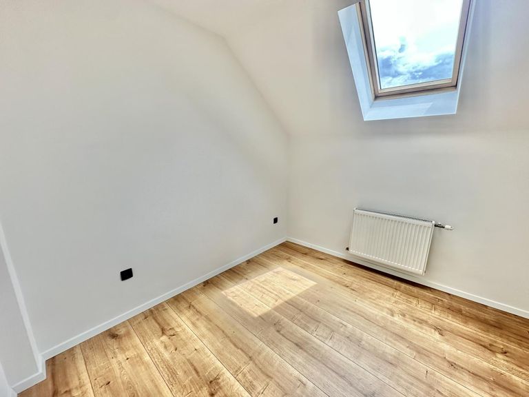 Haus 1 Zimmer OG