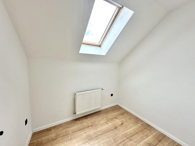 Haus 1 Kabinett OG