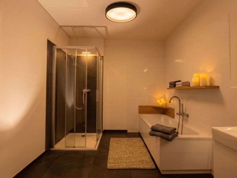 KI Staging Badezimmer