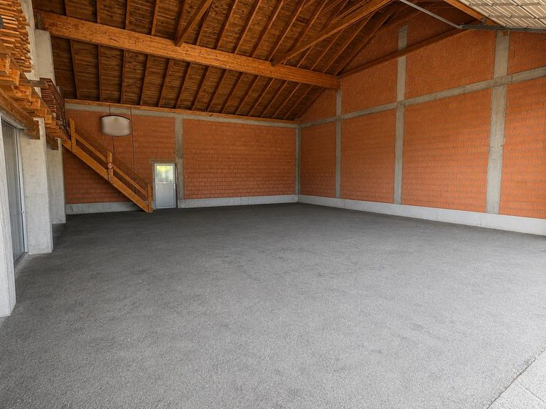 Lagerhalle KI geräumt
