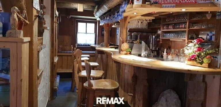 Bar im EG 2