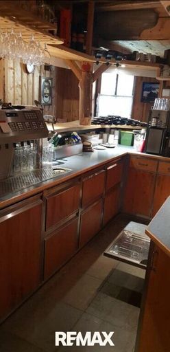 Bar von hinten