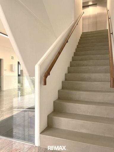 EG Beispielhafte Neugestaltung Stiege