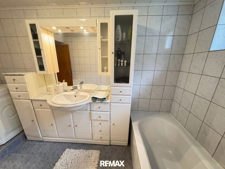 Badezimmer EG