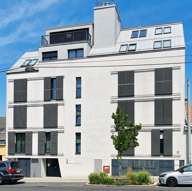 NEUBAU 2011
