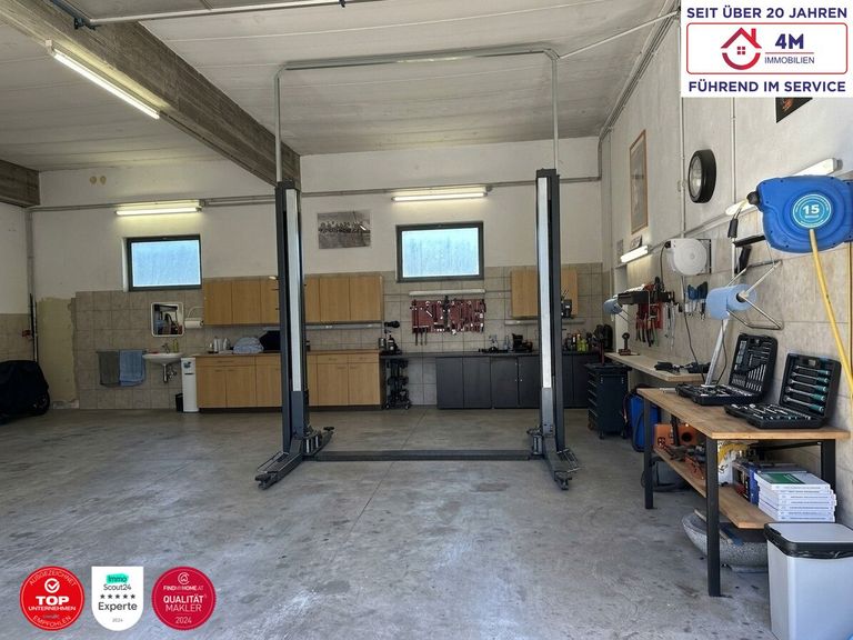 Garage mit Werkstatt & Hebebühne