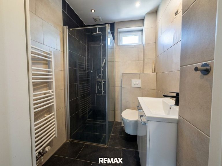 Badezimmer EG
