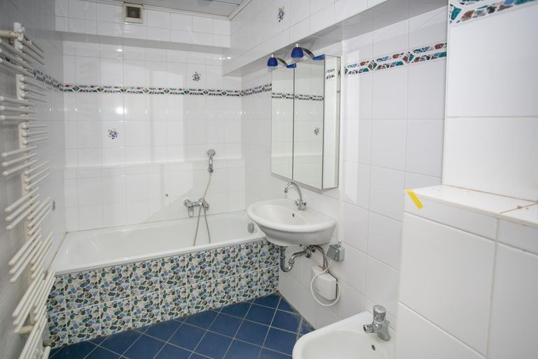 Badezimmer 2