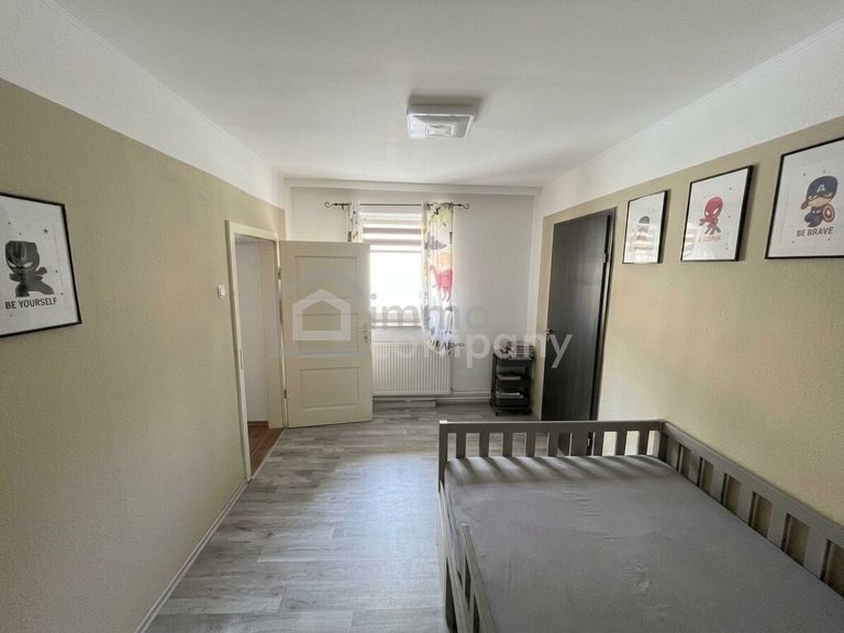 Kinderzimmer Blick Hof