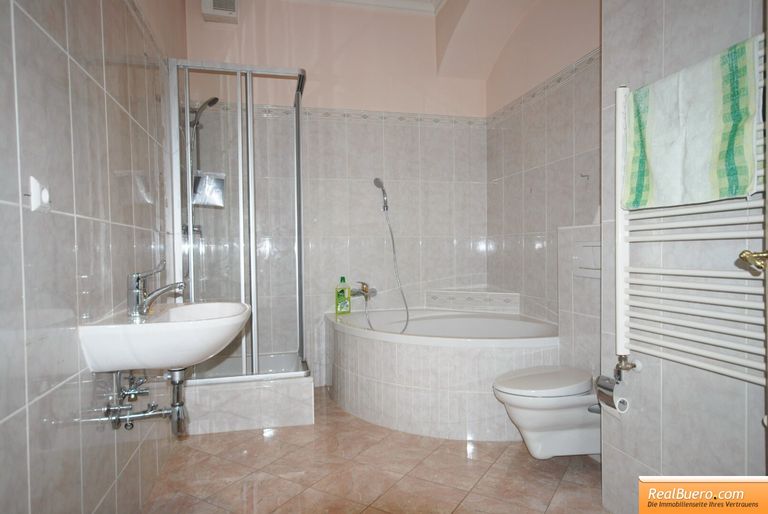 Badezimmer mit Wc