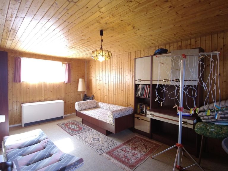 großer Kellerraum - Schlafzimmer 3