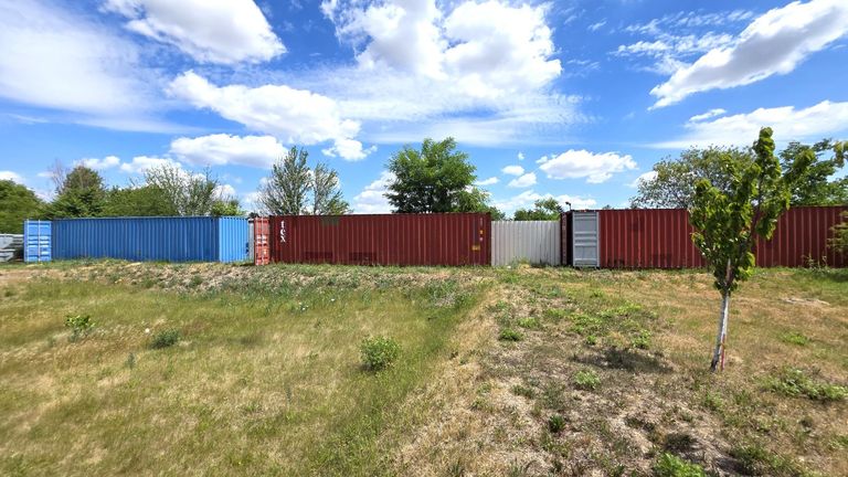 verfügbare Container zur verschlossenen Lagerung