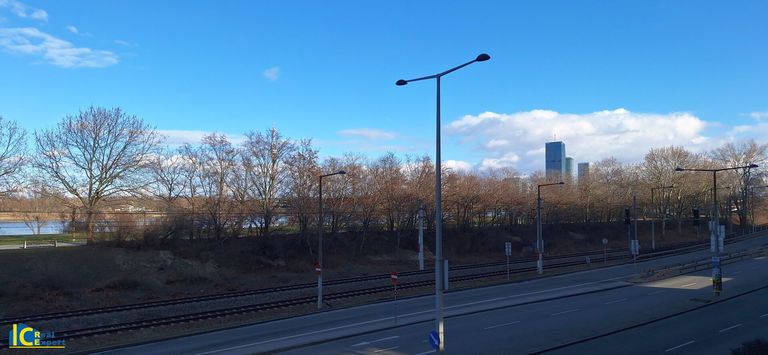 Blick zur Donau