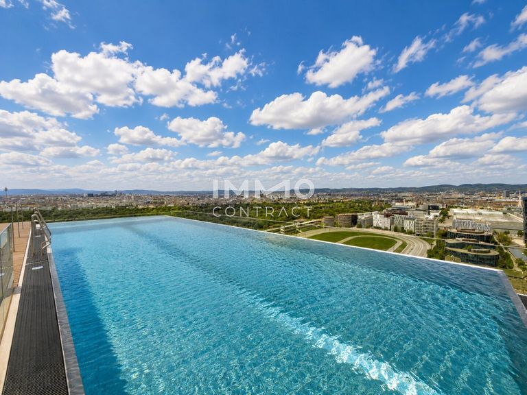 Roof-Top-Infinity-Pool