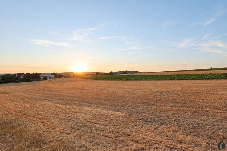 Sonnenuntergang hinter dem Haus
